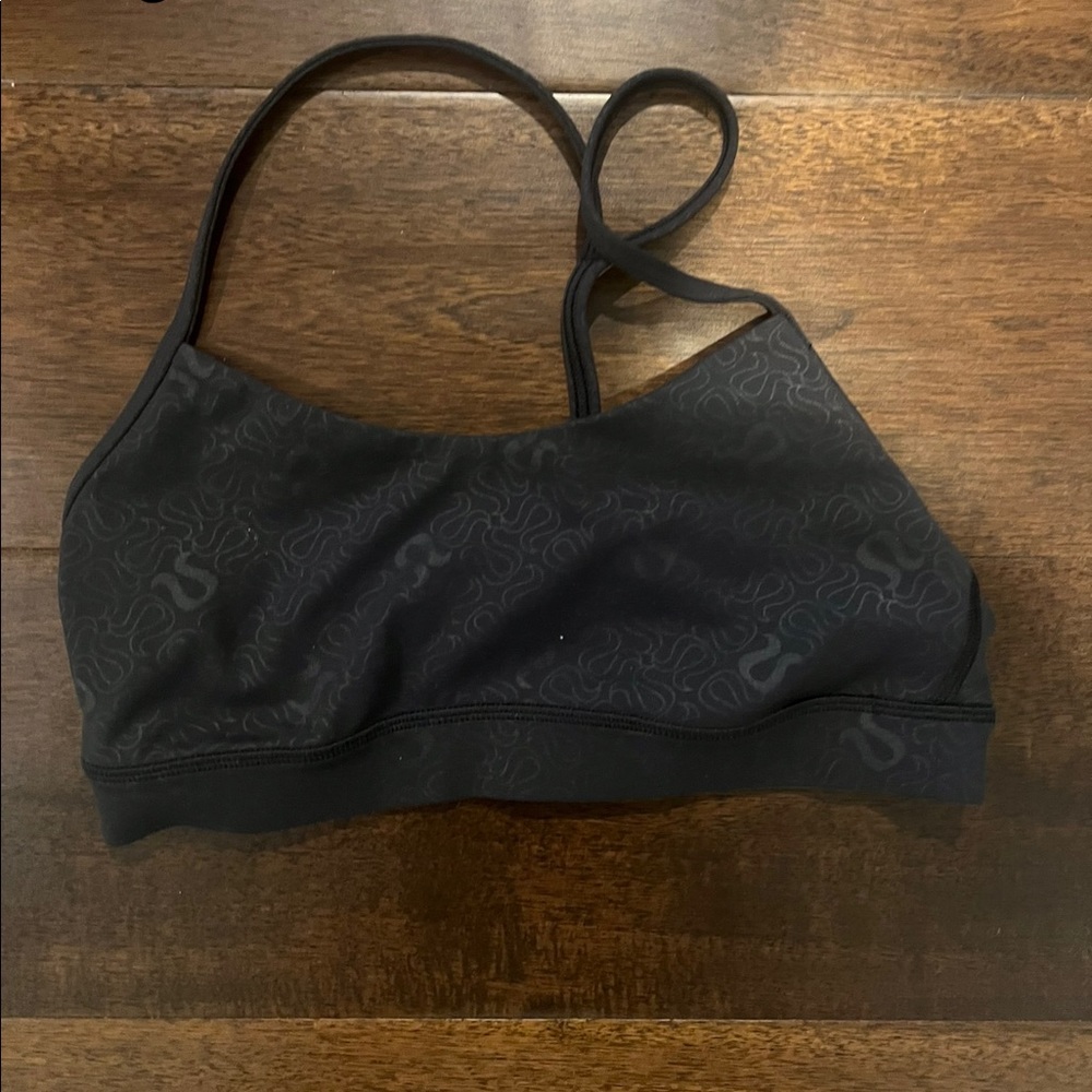 Lululemon yogo emboss flow y bra